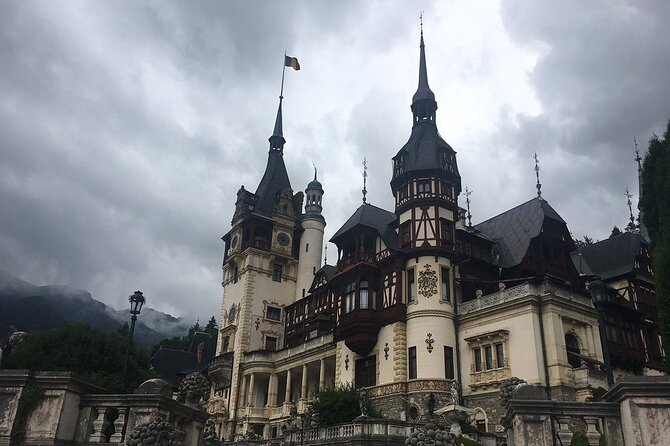 Private Day Tour from Brasov to Rasnov Fortress - What the guides add to a long day