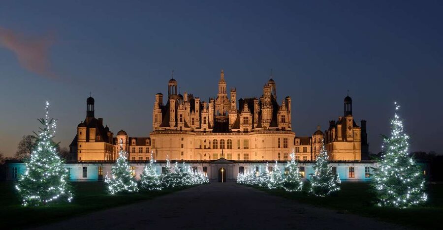 Private Day Tour to Loire Valley Castles & Wines from Paris - Entering Chambord after 500 years