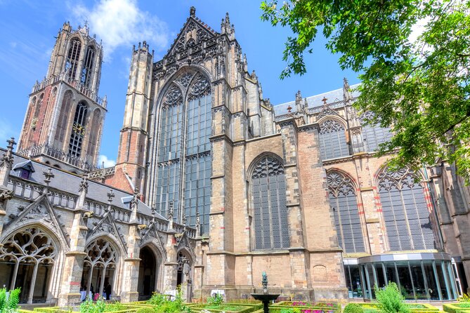 Private day trip from Amsterdam to Utrecht and De Haar Castle - Private transport, group size, and what the driver does