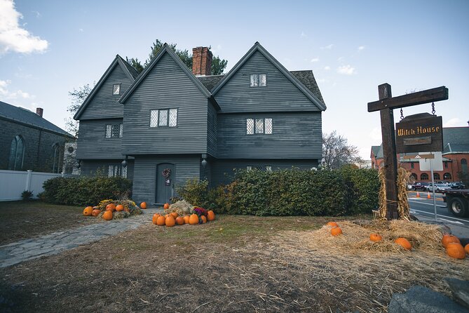Private Day Trip to Salem and Hammond Castle from Boston - Chestnut Street and Hamilton Hall