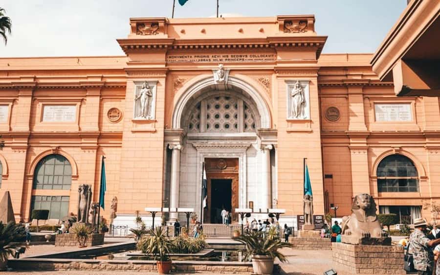 Private Giza Pyramids , Museum, Citadel and Cairo Bazaar - Guides, languages, and the private format