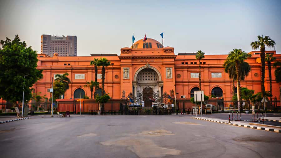 Private Giza Pyramids , Museum, Citadel and Cairo Bazaar - Giza begins with Cheops, Chephren, and Mykerinus