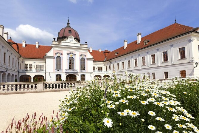 Private Sissi Castle Tour - The 30-minute ride from Budapest