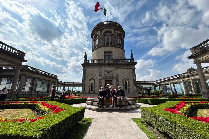 PRIVATE Tour Chapultepec Castle - Inside Chapultepec Castle for about two hours