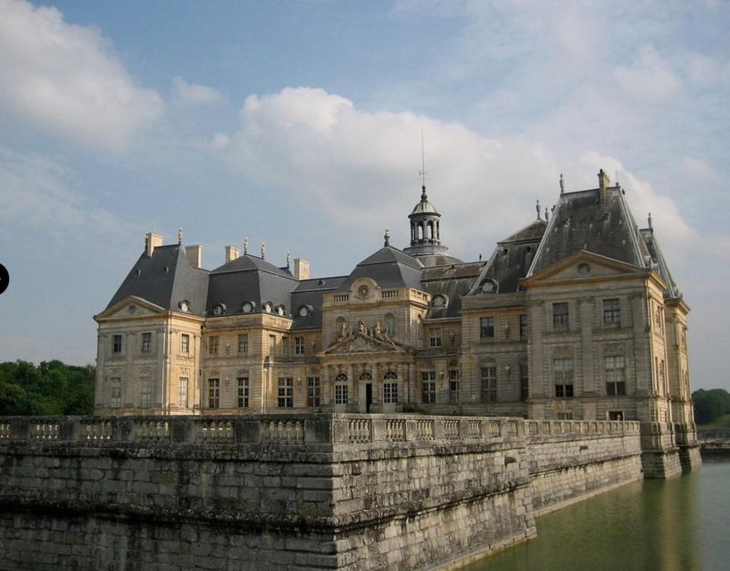 Private tour: Chateaux de Vaux le Vicomte & Fontainebleau - Choosing Lunch in Fontainebleau