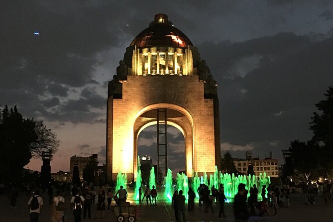 PRIVATE Tour Downtown & Anthropology Museum & Chapultepec Castle - Reforma Avenue and El Ángel