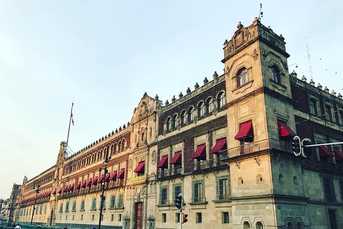 PRIVATE Tour Downtown & Anthropology Museum & Chapultepec Castle - Templo Mayor and the buried Mexica capital