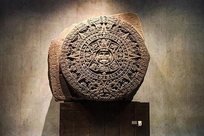 PRIVATE Tour Downtown & Anthropology Museum & Chapultepec Castle - The Metropolitan Cathedral and the center of Tenochtitlan