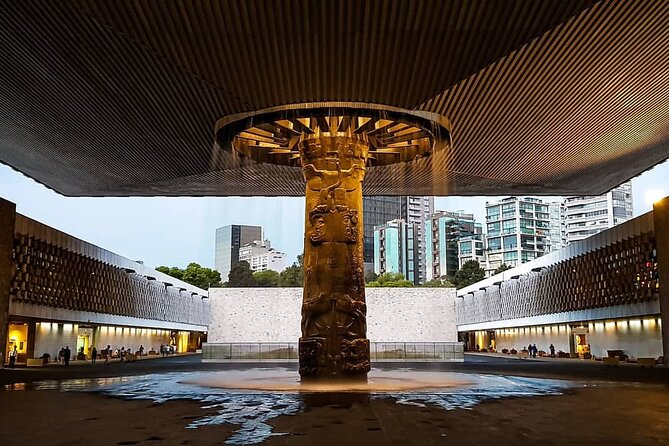 PRIVATE Tour Downtown & Anthropology Museum & Chapultepec Castle - Chapultepec Castle and the climb above the city
