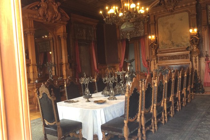 PRIVATE Tour in Chapultepec Castle and Museum of Anthropology - The Anthropology Museum and the four-object approach