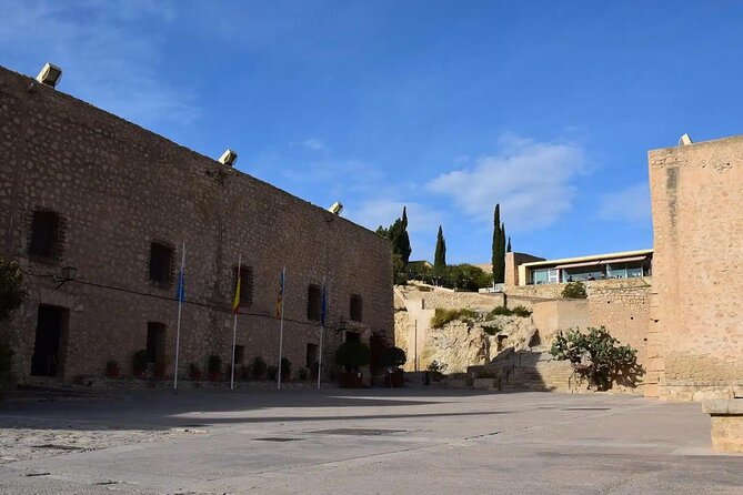 Private Tour to Alicante Bullring and Santa Bárbara Castle - A private guide changes the pace