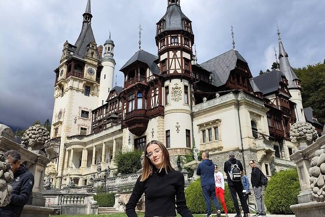 Private Tour to Dracula's Castle, Brașov City & Peleș Castle - Timing, tickets, and the best day to go