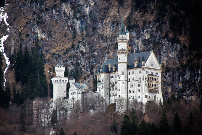 Private Tour to Neuschwanstein Castle & Linderhof from Munich - Oberammergau, painted houses, and a useful pause