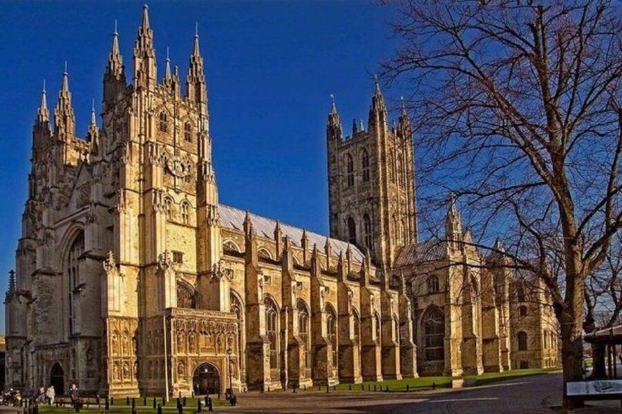 Private tours to Leeds Castle, Canterbury, White Cliffs - Leeds Castle: two hours among royal walls and parkland