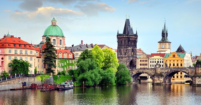 Private Walking Tour: From Charles Bridge to Prague Castle - From Charles Bridge into Prague’s old heart
