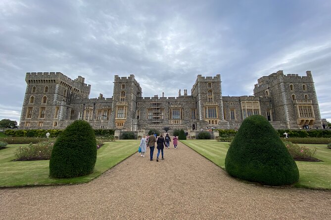 Private Windsor Castle, Stonehenge, The City of Bath Day Tour - Windsor Castle: royal rooms and a tight entry window