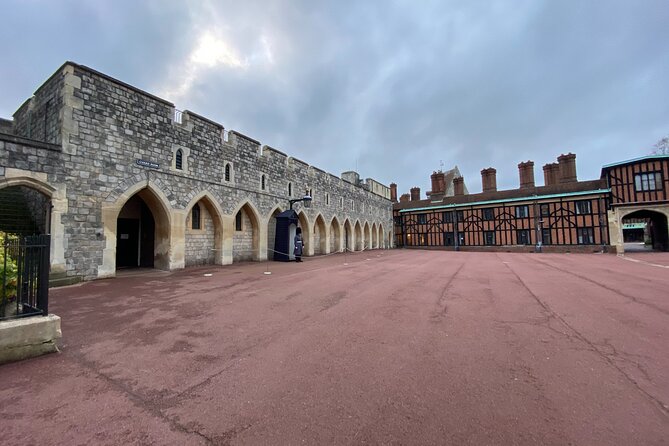 Private Windsor Castle, Stonehenge, The City of Bath Day Tour - Bath: Roman remains and Georgian elegance