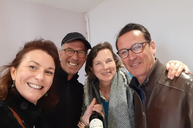 Private Wine Lovers - Super St Emilion - behind the scenes visits top chateaux and medieval town - A guide who plans the day around you