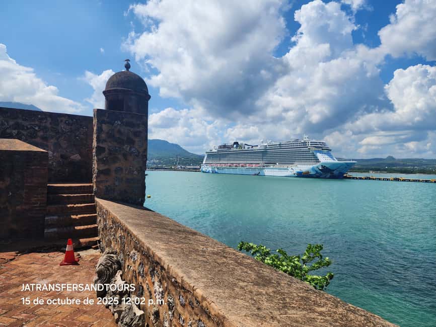 Puerto Plata: Monkey Tour, Fortress, and Historic Center - Calle de las Sombrillas and Callejón Rosado