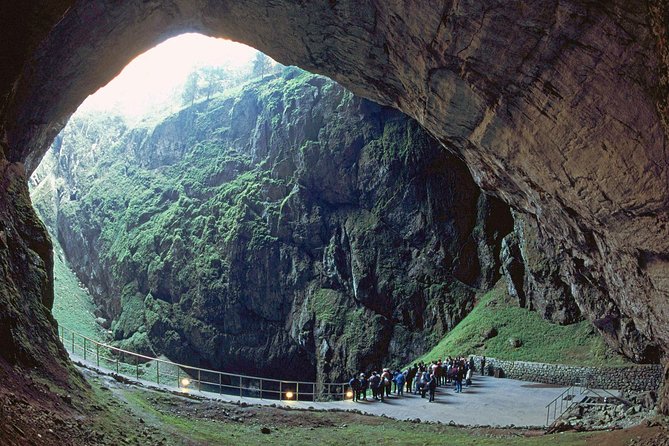 PUNKVA CAVES, ABYSS and PERNSTEJN CASTLE =only from Apr to Sep - What Helena adds to the day