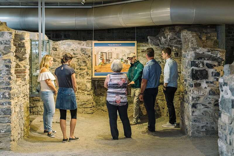 Québec City: Saint-Louis-Forts-and-Châteaux visit - Reconstructing a château from foundations and artifacts