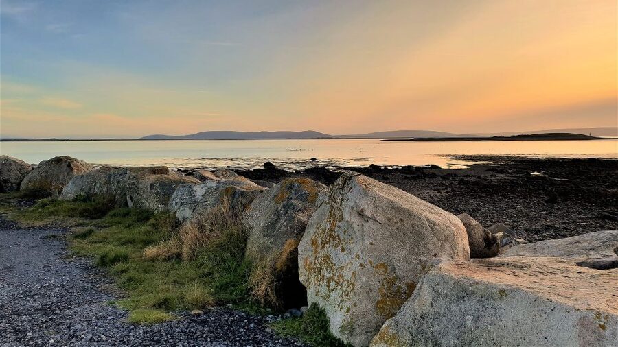 Rail Tour: The Cliffs of Moher & Bunratty Castle Tour - A short stop in Galway