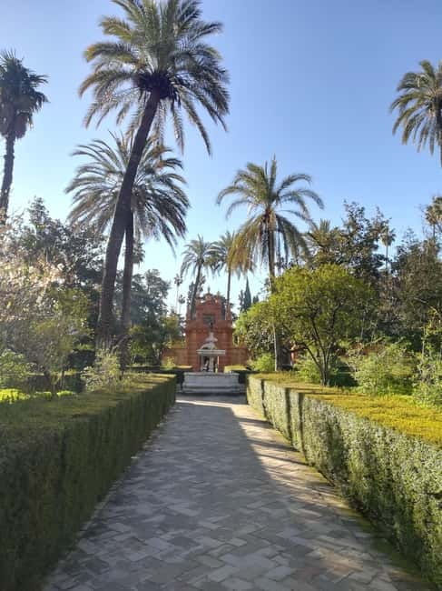 Real Alcázar of Seville Skip-the-Line Private Tour - Should you book the Real Alcázar private tour?