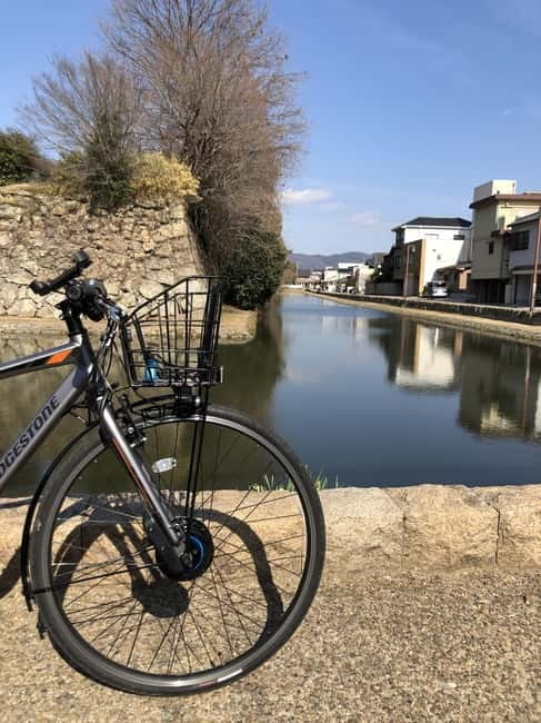 Ride around the Castle. Slurp like a Local - What the $45 price really covers