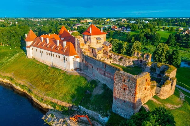 Riga: Hill of Crosses, Guided Rundale Palace & Bauska Castle - Is $130 a fair price?