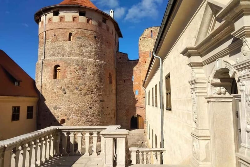 Riga: Rundale, Bauska and Hill of Cross Private Castle Tour - Is $147 a fair price?