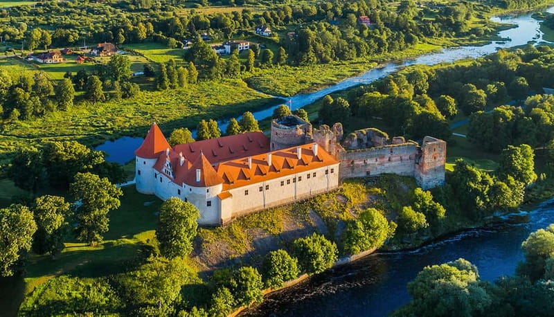 Riga: Rundale, Bauska and Hill of Cross Private Castle Tour - Final verdict: a strong choice for a full day beyond Riga