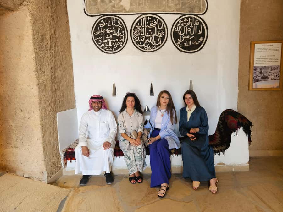 Riyadh: Diriyah, AL Masmak Fortress, AL Murabba Palace Tour - Al Masmak Fortress and the old city streets