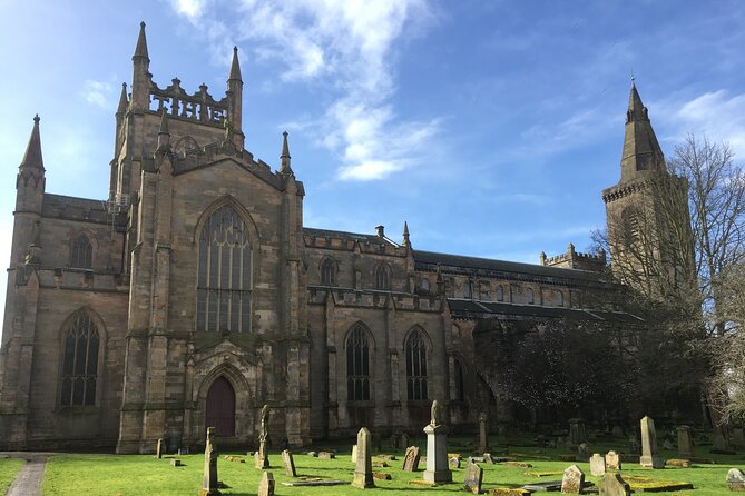 Rosslyn Chapel, Dunfermline Abbey and Stirling Castle Day Tour - Rosslyn Chapel rewards patience and close attention