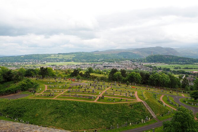 Rosslyn Chapel, Dunfermline Abbey and Stirling Castle Day Tour - Who should book this tour?