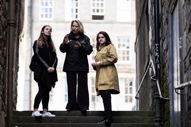 Royal Mile and Edinburgh Castle - Small Group Walking Tour - What you see inside Edinburgh Castle