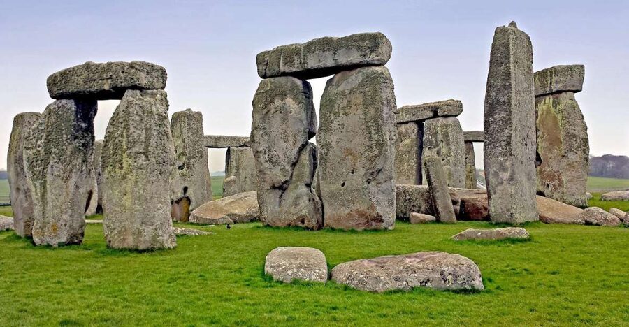 Royal Windsor Castle and Stonehenge Private Tour with passes - The Magna Carta area and Kennedy memorial site