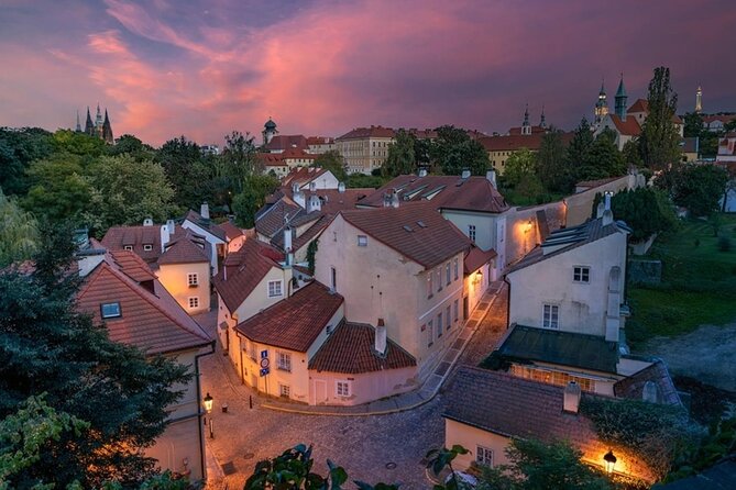 Saint Vitus Cathedral and Hidden Gems of Prague Castle - St. Vitus Cathedral with time to look up