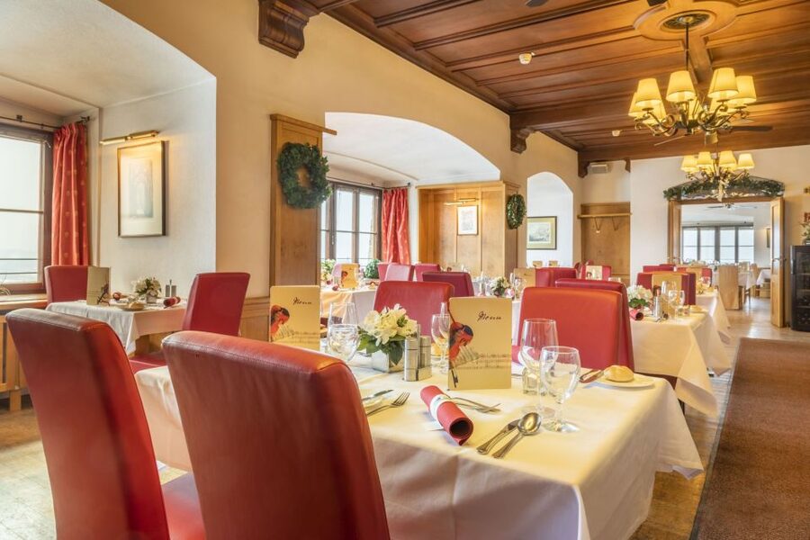 Salzburg: Best of Mozart Fortress Concert and Dinner - Who should choose this evening