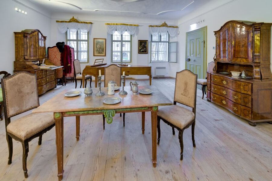 Salzburg Old Town, Fortress, Cathedral Private Walking Tour - Should you book it?