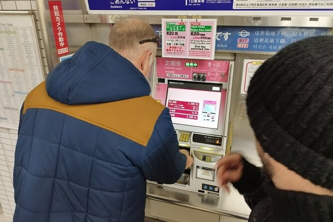 [Same Day OK] Osaka 4 hour, Castle, Market, Walking tour - Dotonbori: the photo finish