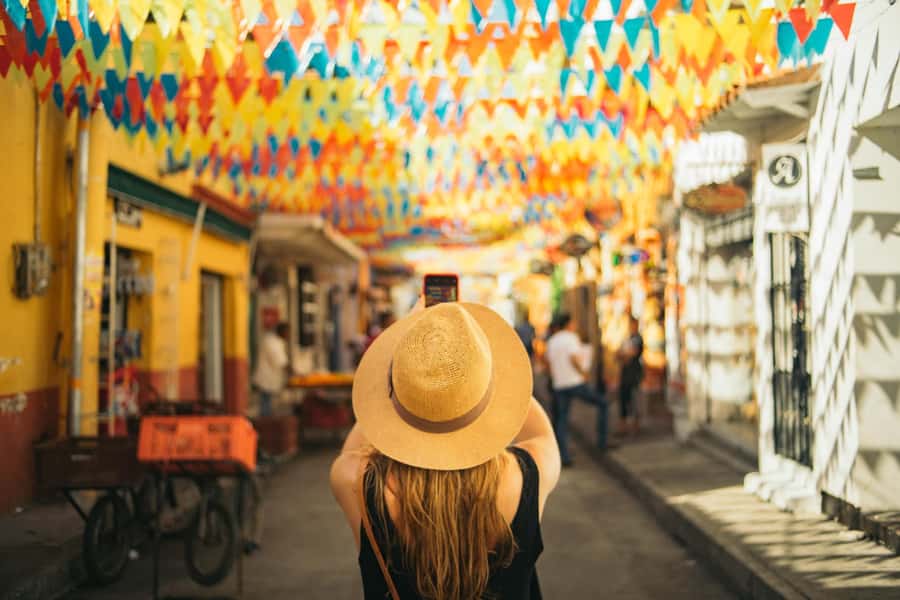 San Felipe Castle and Getsemani Walking Tour with tickets - Key points at a glance