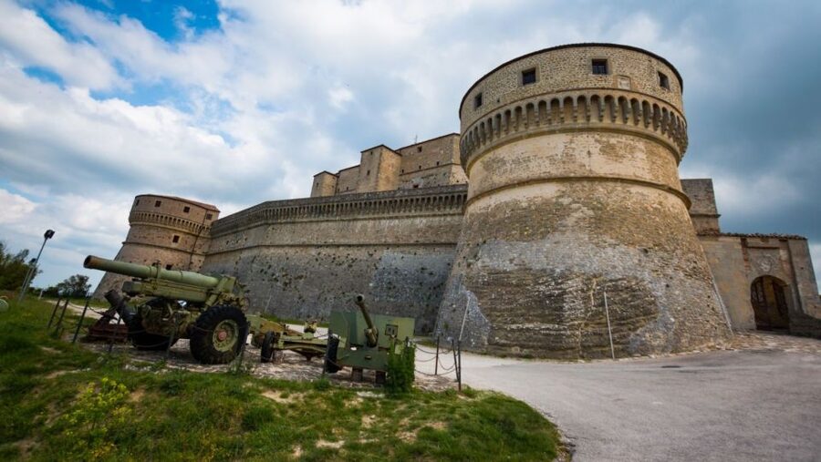 San Leo: Fortress Entry Ticket and Cagliostro's Prison - Entering a fortress built for defense