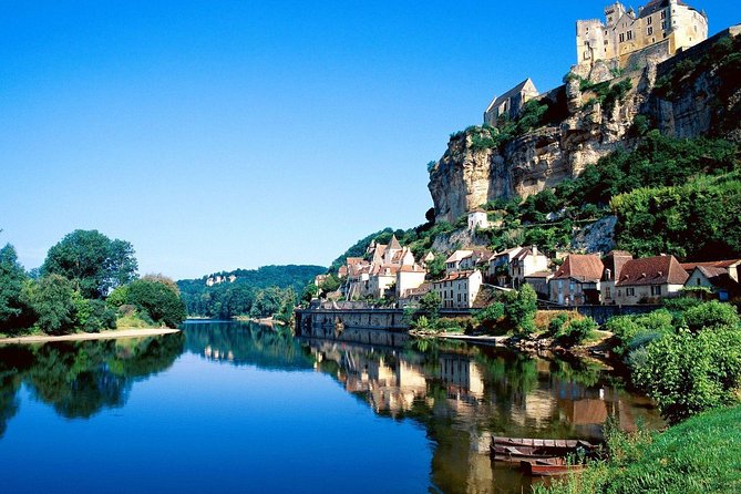 Sarlat : Private Tour to Prehistoric Cave + Castle by Exploreo24 - Is $221.56 per person a fair price?