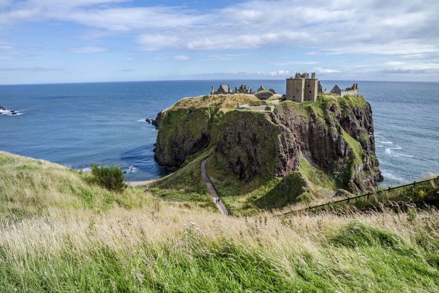 Scottish Highlands 4-Day Castle Tour From Edinburgh - Day one: Falkland Palace, St Andrews, and Dunnottar Castle