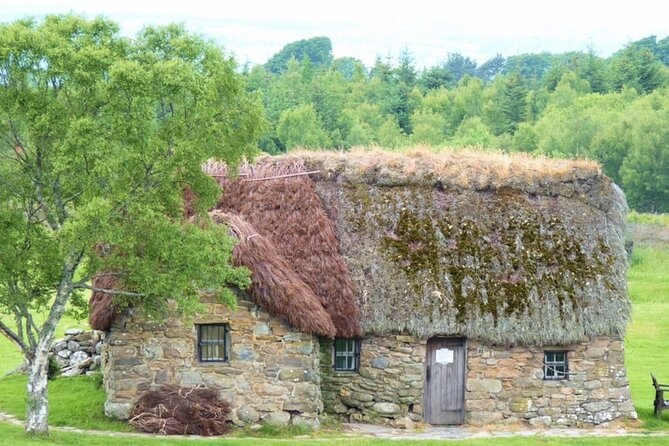 Secret Loch Ness, Inverness Castle visit, Culloden, Clava Cairns - Highland cows near Beauly