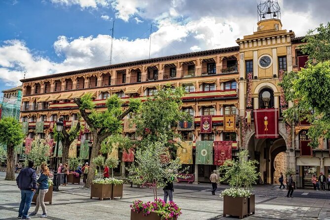 Segovia and Toledo Day Tour from Madrid with Optional Alcazar - The bilingual format and your guide