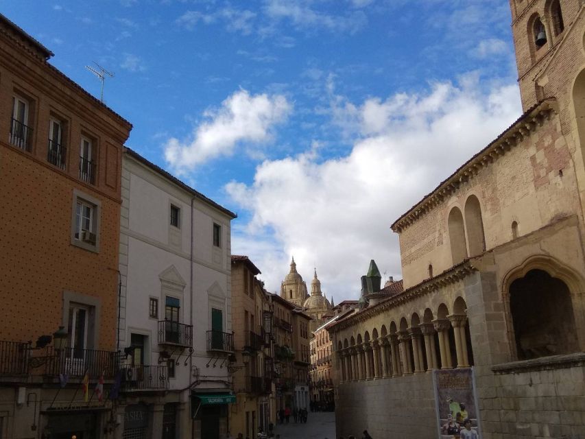 Segovia: Guided Walking Tour with Alcázar Entry - Starting beneath Segovia’s Roman Aqueduct