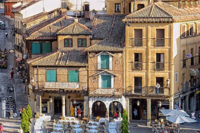 Segovia - Old Town tour including Castle visit - Meeting Point, Timing, and Practical Details