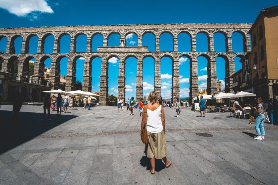 Segovia: Private City Walking Tour with Alcázar of Segovia - Key points to know before booking
