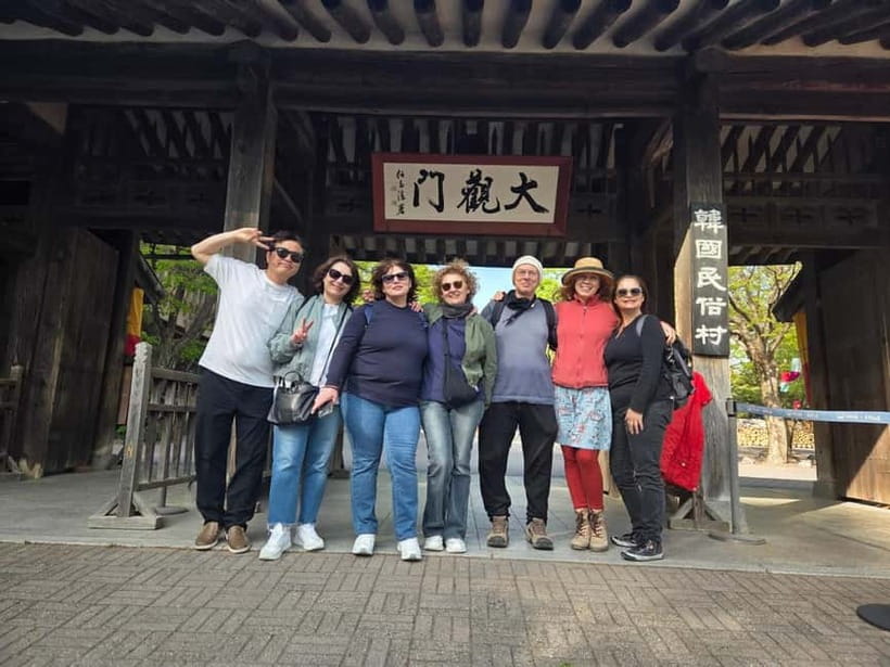 Seoul: Hwaseong Fortress, Folk Village and Starfield Library - Key points at a glance